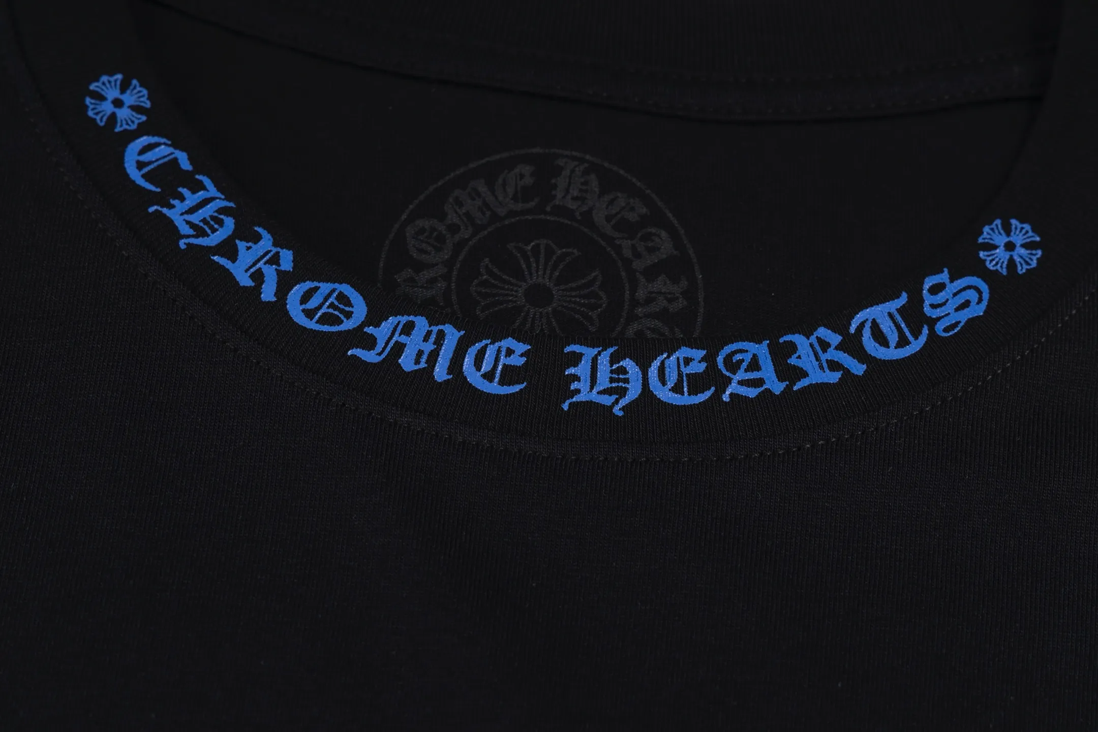 🅿️340 [Exclusive supply] CH Crow Heart 1988 limited blue printed long-sleeved fabric is made of 26-woven 220g cotton. The printing uses a variety of printing techniques, thermosetting ink printing, high-temperature foam printing, customized accessories, suitable for various occasions, the same style for men and women. Size:S/M/L